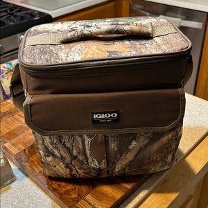 Igloo Forest camouflage Pattern cooler